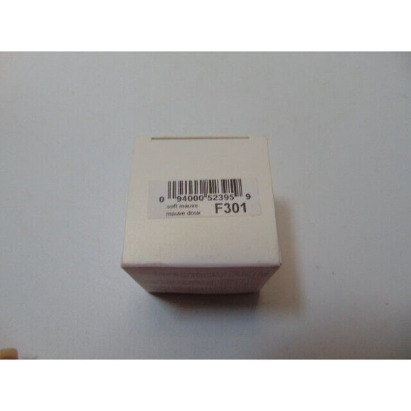 AVON Anew Youth-Awakening Eyeshadow & Primer Kit- F301 Soft Mauve NIB damagedbox - Picture 6 of 6